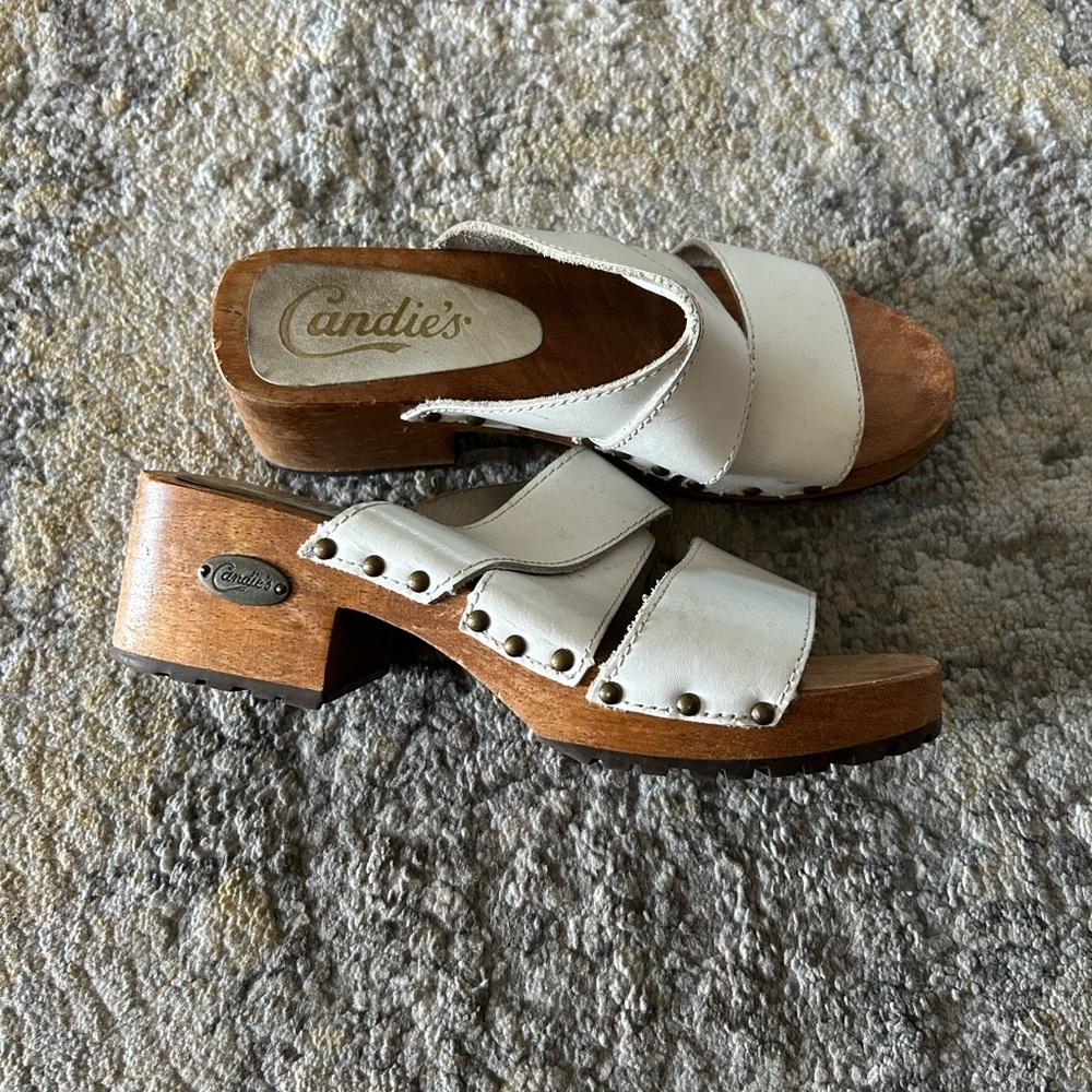 Vintage 80's White Leather Crisscross & Wood Candie's Sandals, Sz 7